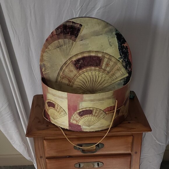 Vintage Ladies SOMETHING SPECIAL Red Hat Society Hat w/Purple Accent - Picture 8 of 9